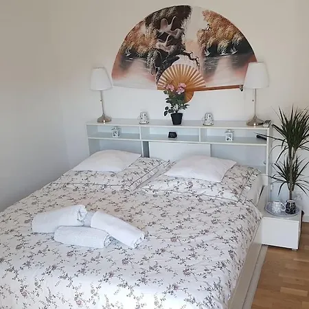 3-zimmer-wohnung In Maerchenstadt! Apartment